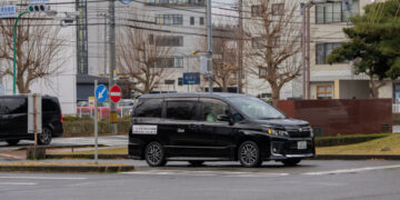 Uber’s Quest to Crack Japan Leads Through a Rural Hot-Springs Town