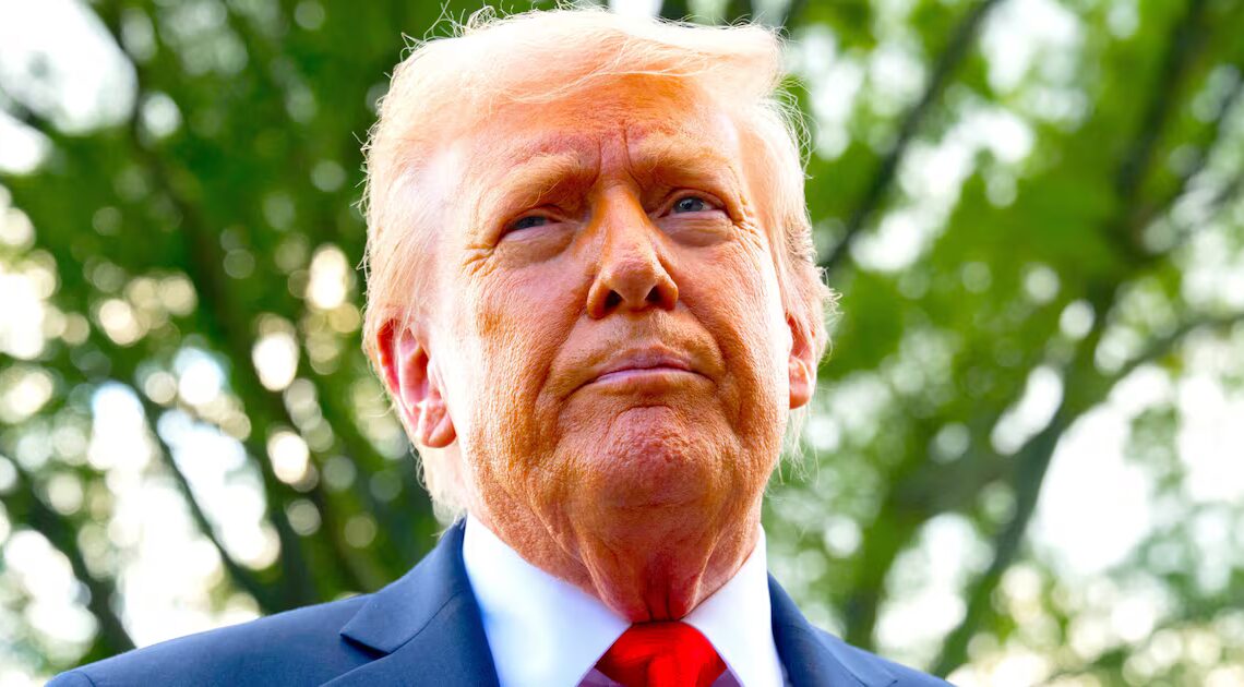 Trump Hit With Multiple Midterm Warnings in Brutal Poll