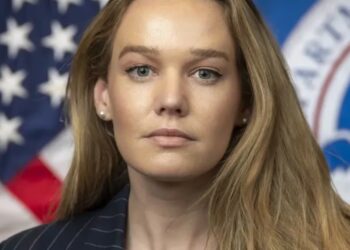 DHS Stooge Cornered on Slain Nurse ‘Terrorist’ Label on Fox