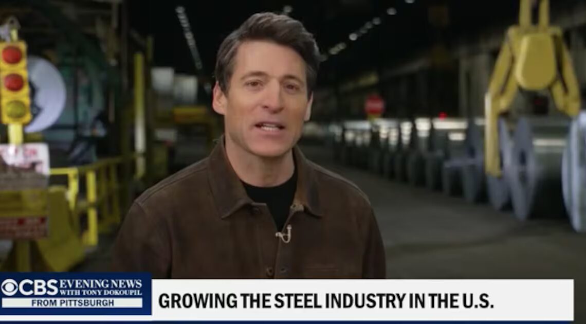 MAGA-Coded Anchor Gives Thumbs Up to Bonkers Trump Plan