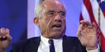 RFK Jr. Owns Up to Bonkers Habit at Fancy Restaurants