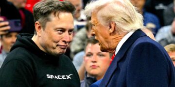 Trump Rekindles With Musk to Celebrate Surprise Invasion