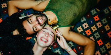 Why Gen Z and Millennial Men Aren’t Making the First Move Anymore