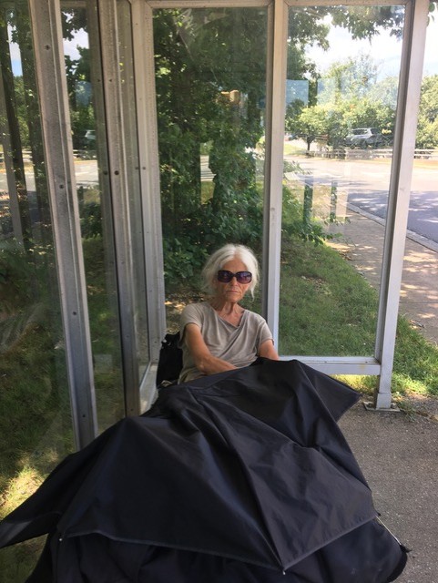 She lived on the streets. In a powerful death notice, her family explained why.