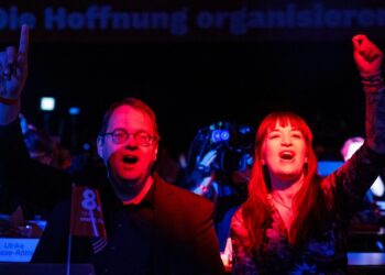 Surging left-wing party challenges politics-as-usual in Germany