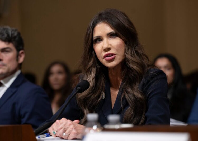 More federal agents headed to Minnesota, officials point fingers over ICE shooting