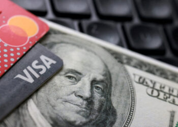 Trump cannot cap credit card interest rates