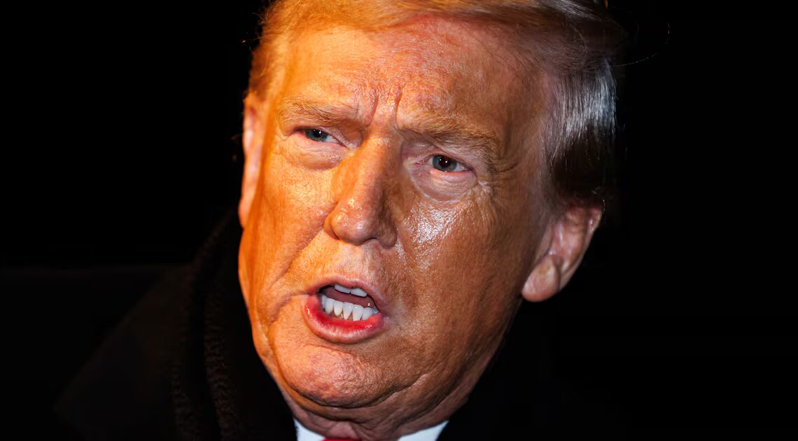 Trump Loses It at ‘Ineffective Loser’ Republican in 300-Word Tirade