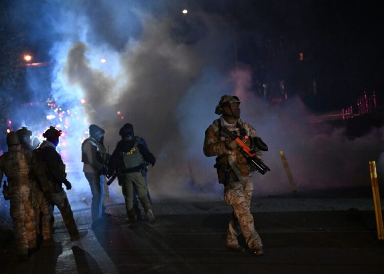 ICE agent shoots man in leg as Minneapolis protests flare