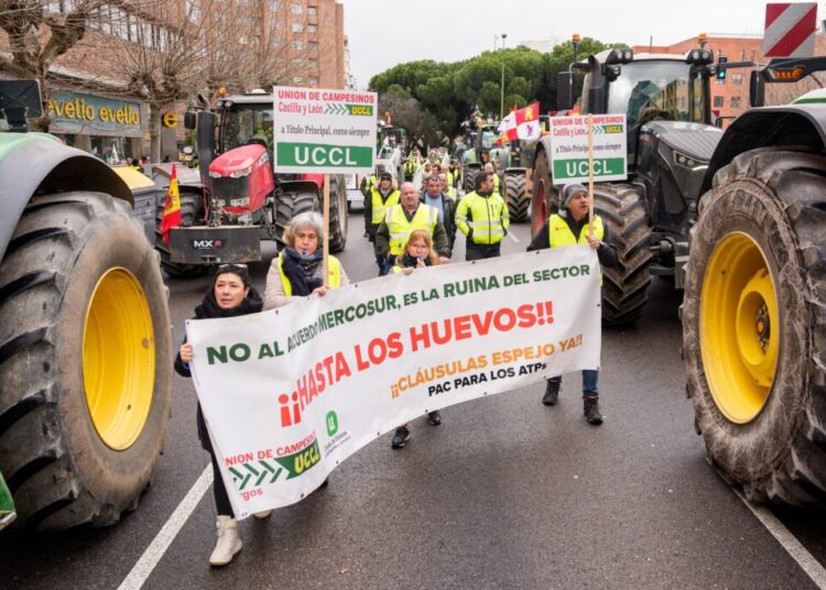 E.U., spurred by Trump, to sign mega free-trade deal with South America