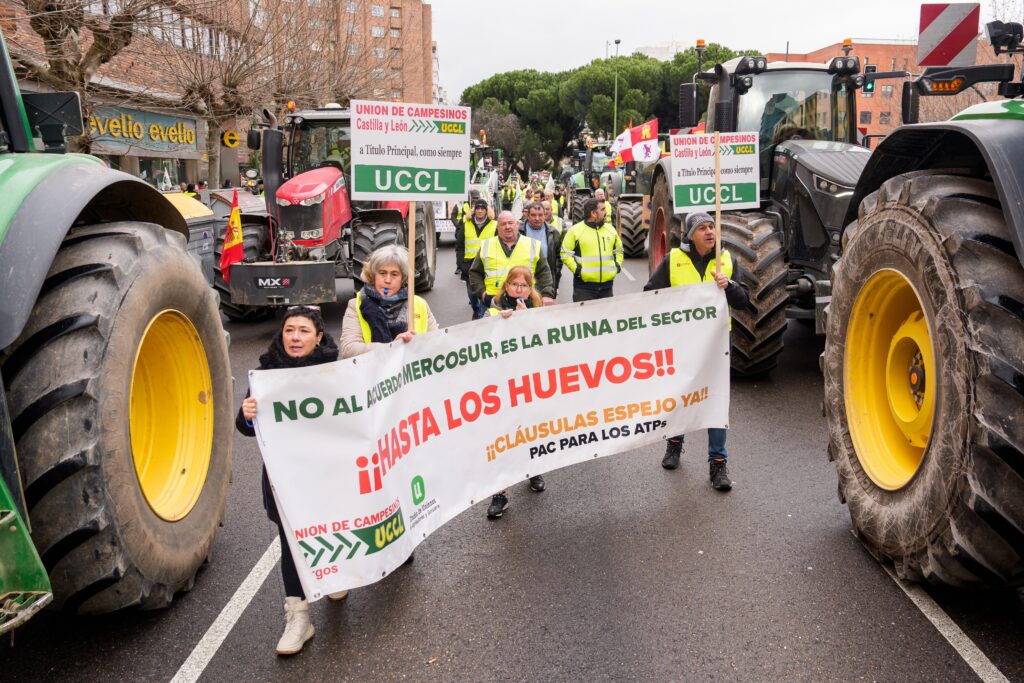 E.U., spurred by Trump, to sign mega free-trade deal with South America