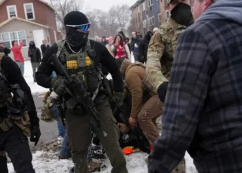 ICE agents out themselves on LinkedIn as Kristi Noem threatens prosecutions for doxing