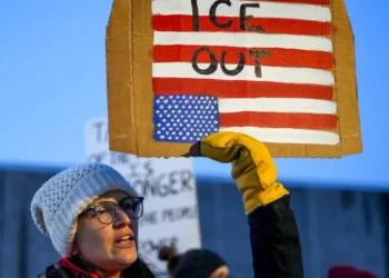 Conservative former judge admits ICE agent ‘should be’ charged with the killing of woman