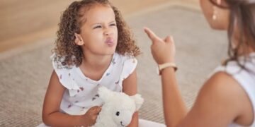 Dear Abby: My daughter is turning my grandchildren into menaces