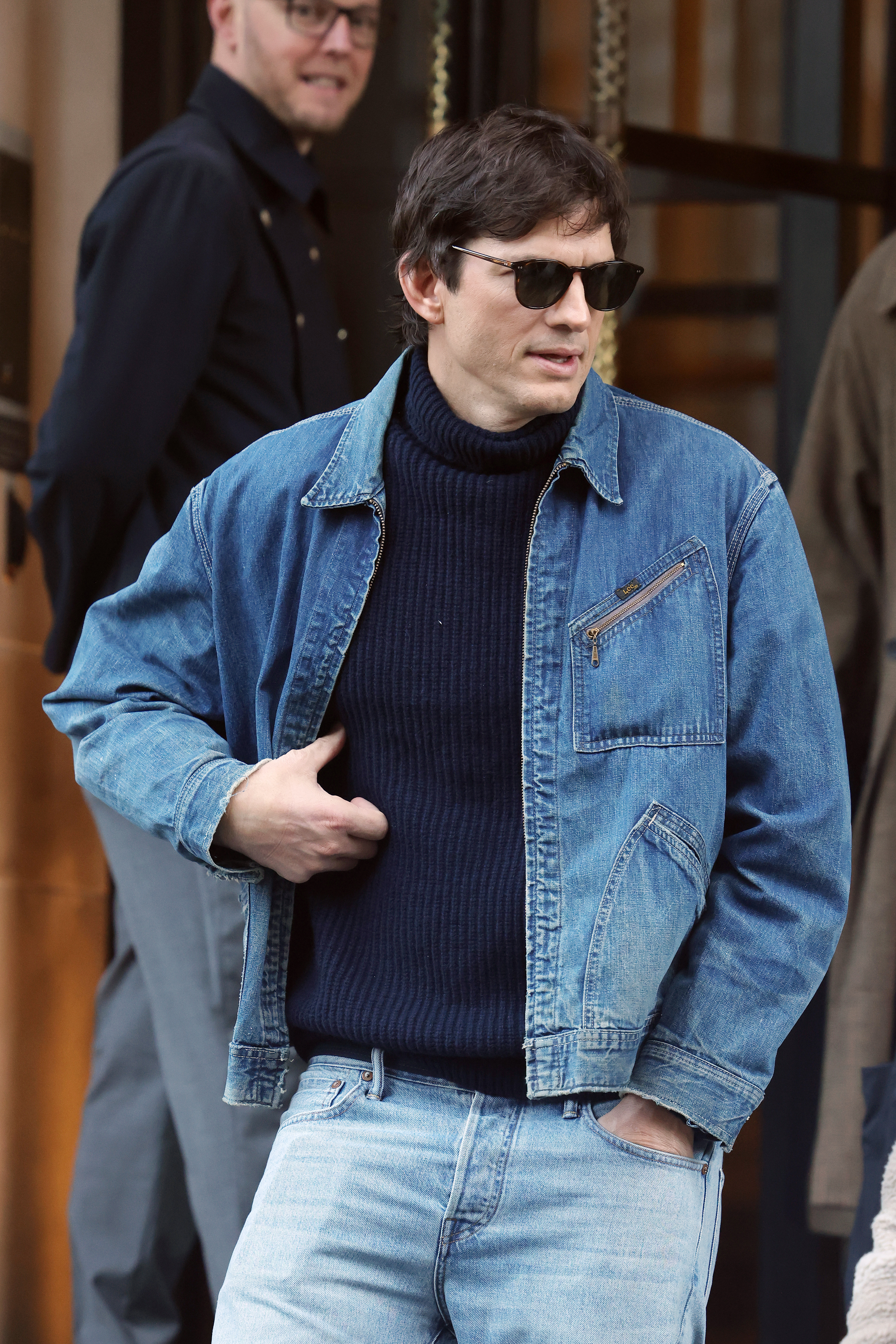 Ashton Kutcher leaving The Corinthia Hotel while promoting new series 'The Beauty'.