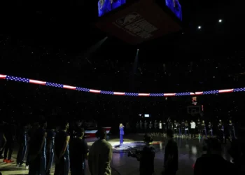 ‘Leave Greenland alone!’ Protest interrupts US National Anthem at NBA game in London