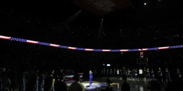 ‘Leave Greenland alone!’ Protest interrupts US National Anthem at NBA game in London