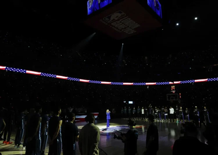 ‘Leave Greenland alone!’ Protest interrupts US National Anthem at NBA game in London