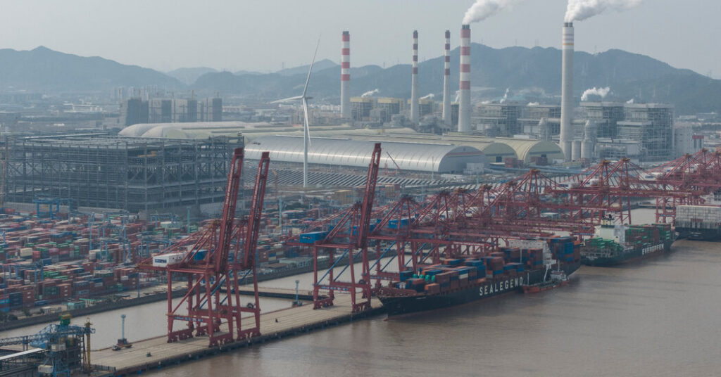 At World’s Busiest Port, China’s Unbalanced Economy Comes Into View
