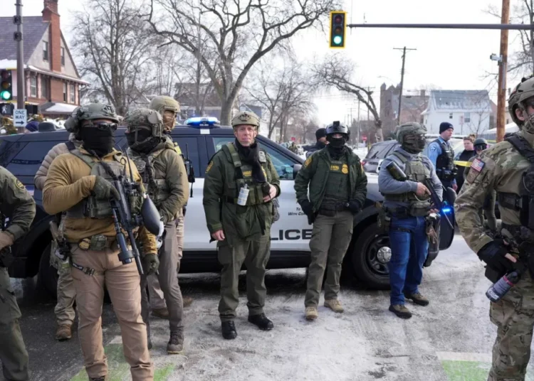 Decade-old probe found immigration agents stepped in front of cars to justify shooting