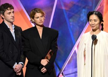 Chloé Zhao Reveals Her Personal Journey to Get From ‘Nomadland’ to ‘Hamnet’