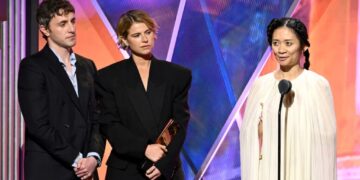 Chloé Zhao Reveals Her Personal Journey to Get From ‘Nomadland’ to ‘Hamnet’