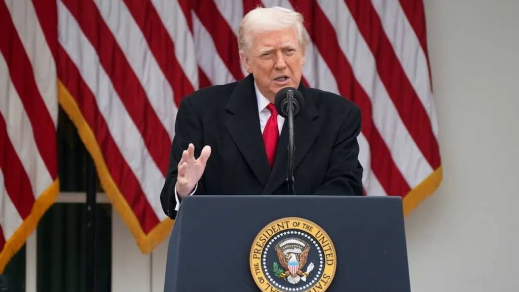 ‘You look foolish’: Biographer says Trump has no way of distracting from weaknesses