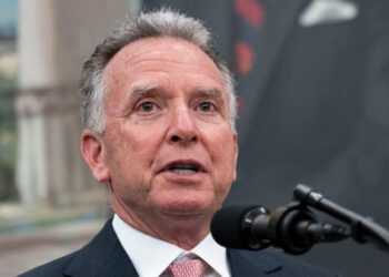 Democratic lawmakers ask for an investigation of the Middle East envoy Steve Witkoff.