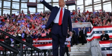 MAGA faction revolts as GOP slips ‘middle finger’ into latest spending bill: report