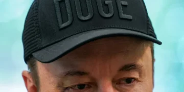 ‘One of the dumbest people on earth!’ Congress member goes scorched earth on Elon Musk