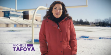 Ex-NFL sideline reporter’s first campaign ad faceplants with analysts