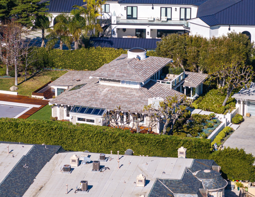 Aerial view of Kamala Harris's new home in Malibu.