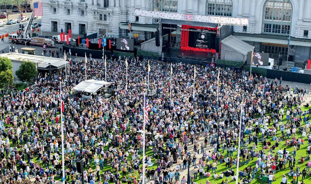 Thousands of Grateful Dead fans gathered at a public memorial for guitarist Bob Weir on Jan. 17, 2026.