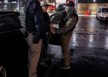 ‘Nothing but green lights’: Leaked memo shows ICE expanding warrantless arrest powers