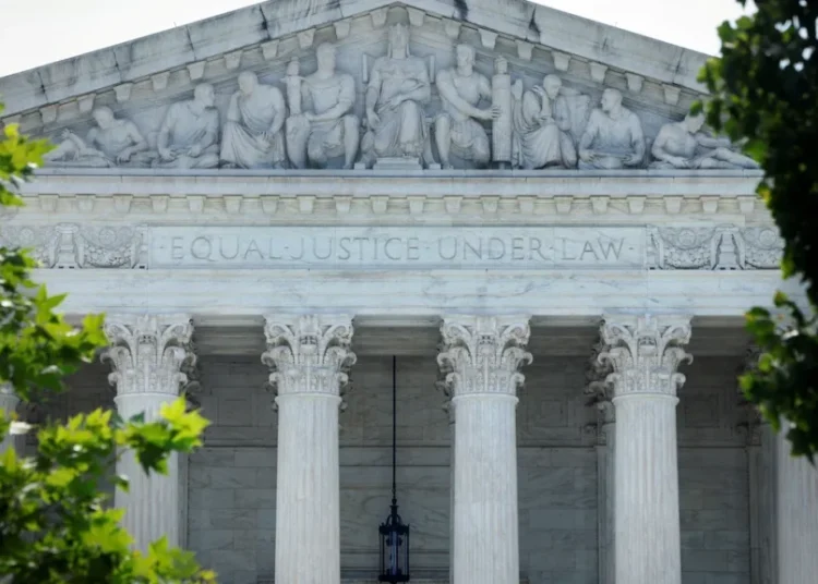 Supreme Court seems poised to try to ‘outrun’ its own theory to rein in Trump: analyst