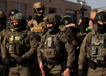 Immigration agent mocked bystanders with brutal taunt after fatal shooting: report