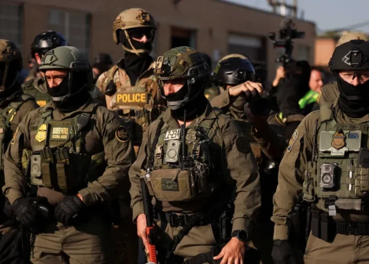 Immigration agent mocked bystanders with brutal taunt after fatal shooting: report