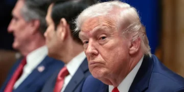 Walmart swings back at Trump over false posts about its business: report