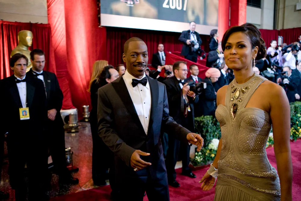 Eddie Murphy and Tracy Edmonds arrive at the 79th Academy Awards in 2007.