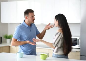 Dear Abby: My jealous husband constantly accuses me of wanting to leave him for my male friends