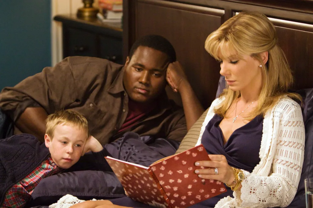 Jae Head, Quinton Aaron and Sandra Bullock in 
