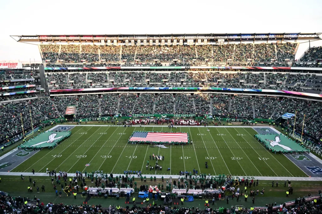 Big-name ex-NFL sideline reporter files to run for Senate as a Republican