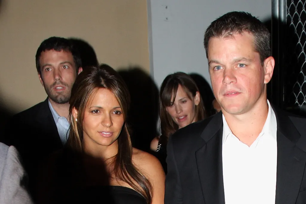 Ben Affleck, Jennifer Garner, Matt Damon, and Luciana Bozan leaving a restaurant.