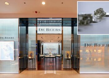 De Beers cuts diamond prices amid weak demand, surge of lab-grown gems: report