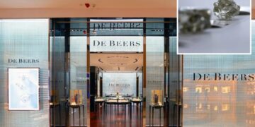 De Beers cuts diamond prices amid weak demand, surge of lab-grown gems: report