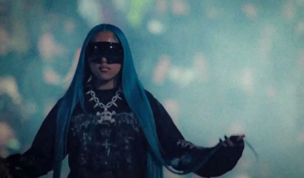 North West performing a surprise duet during a Mexico concert.