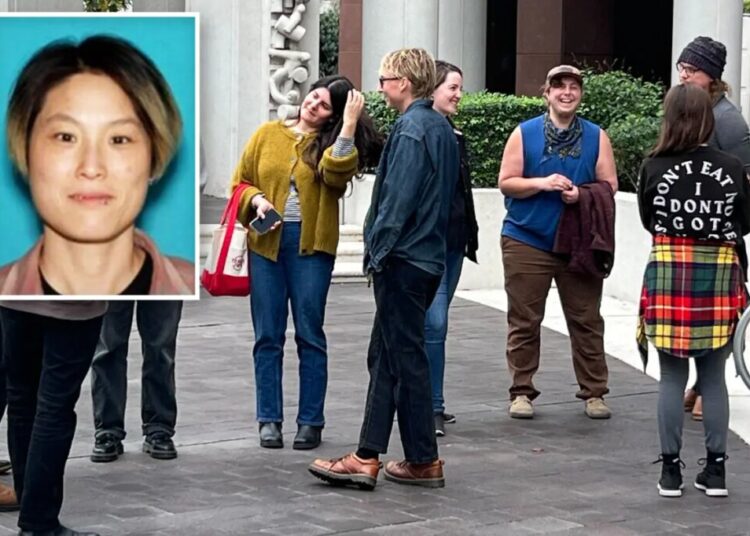 Supporter blows kiss to LA terror plot suspect during court hearing