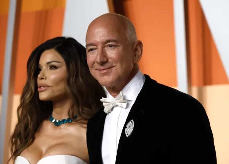 Washington Post trapped in ‘erosion of morale’ as readership collapses — and Bezos is MIA