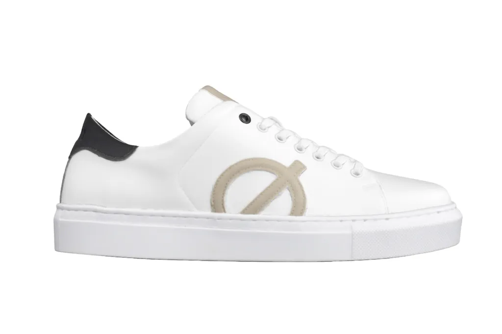 A Loci sneaker