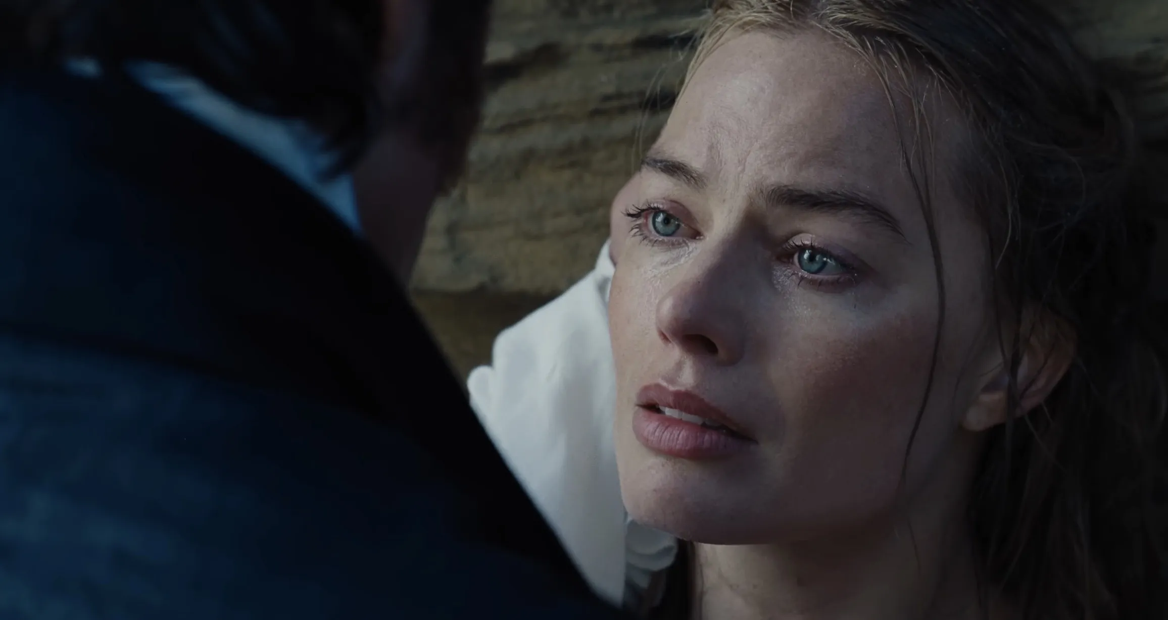 Margot Robbie as Cathy in Wuthering Heights.
